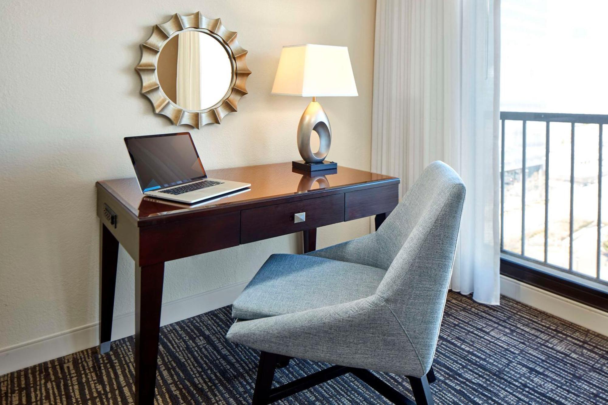 Hyatt Regency Tulsa Downtown Hotel Buitenkant foto